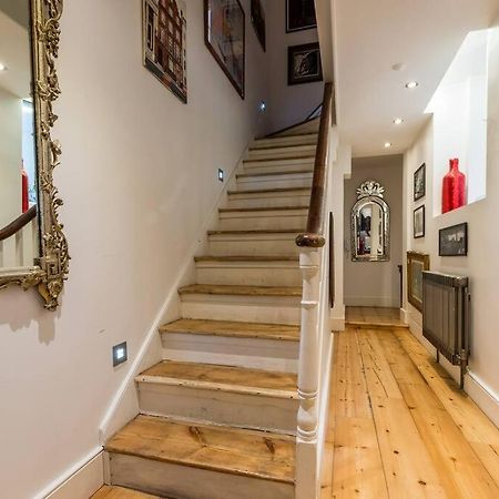 Sherlocks London Ngoại thất bức ảnh