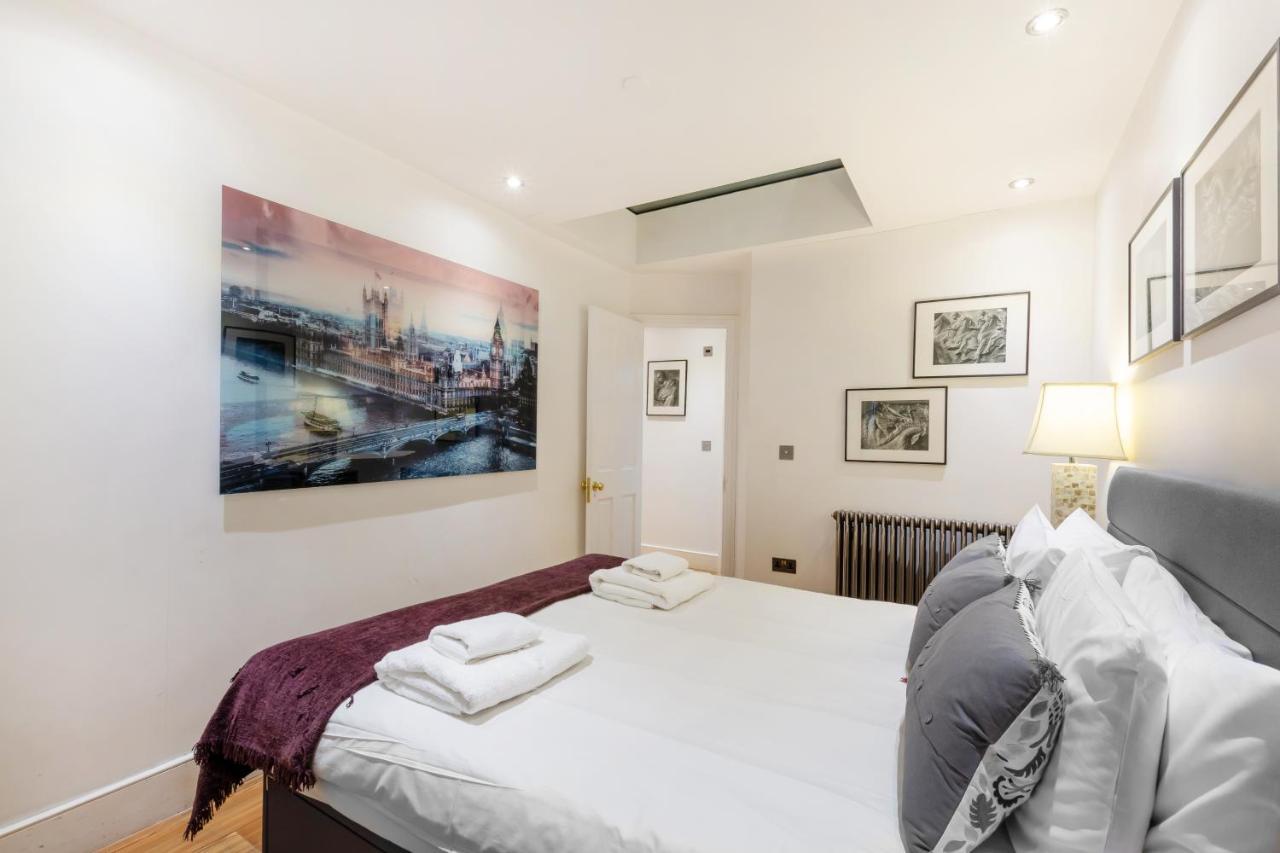Sherlocks London Ngoại thất bức ảnh