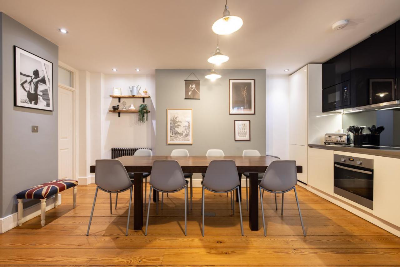 Sherlocks London Ngoại thất bức ảnh